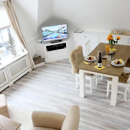 Skellinghoern 24, W5, Dg Appartement